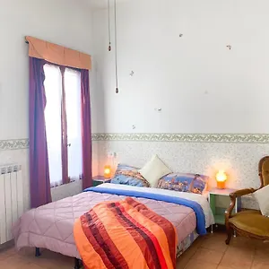 pavarotti-house.hotelinveneto.com/